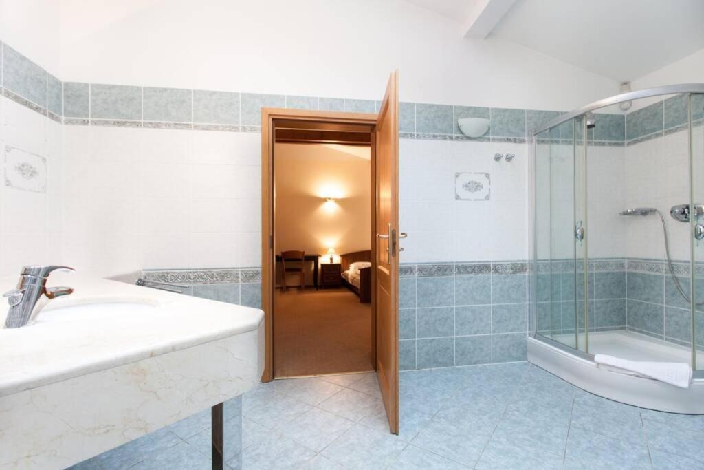 Florianska Penthouse Delux Leilighet Krasków Eksteriør bilde